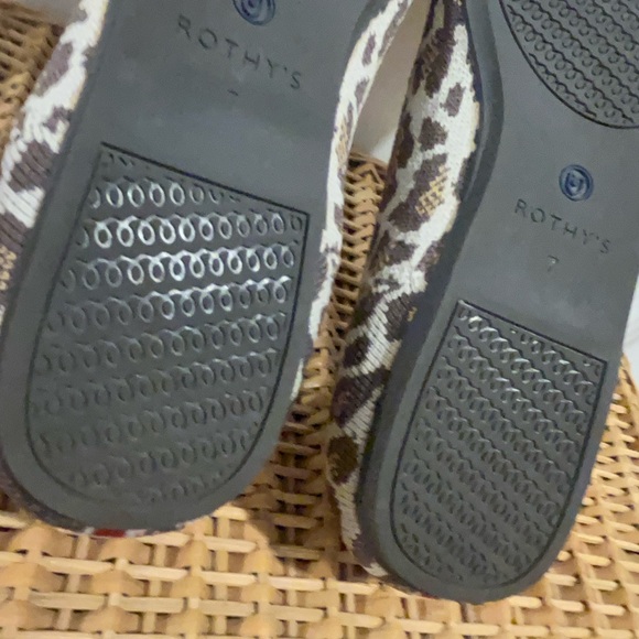 ROTHY’S The Loafer in Mocha Spot Leopard print